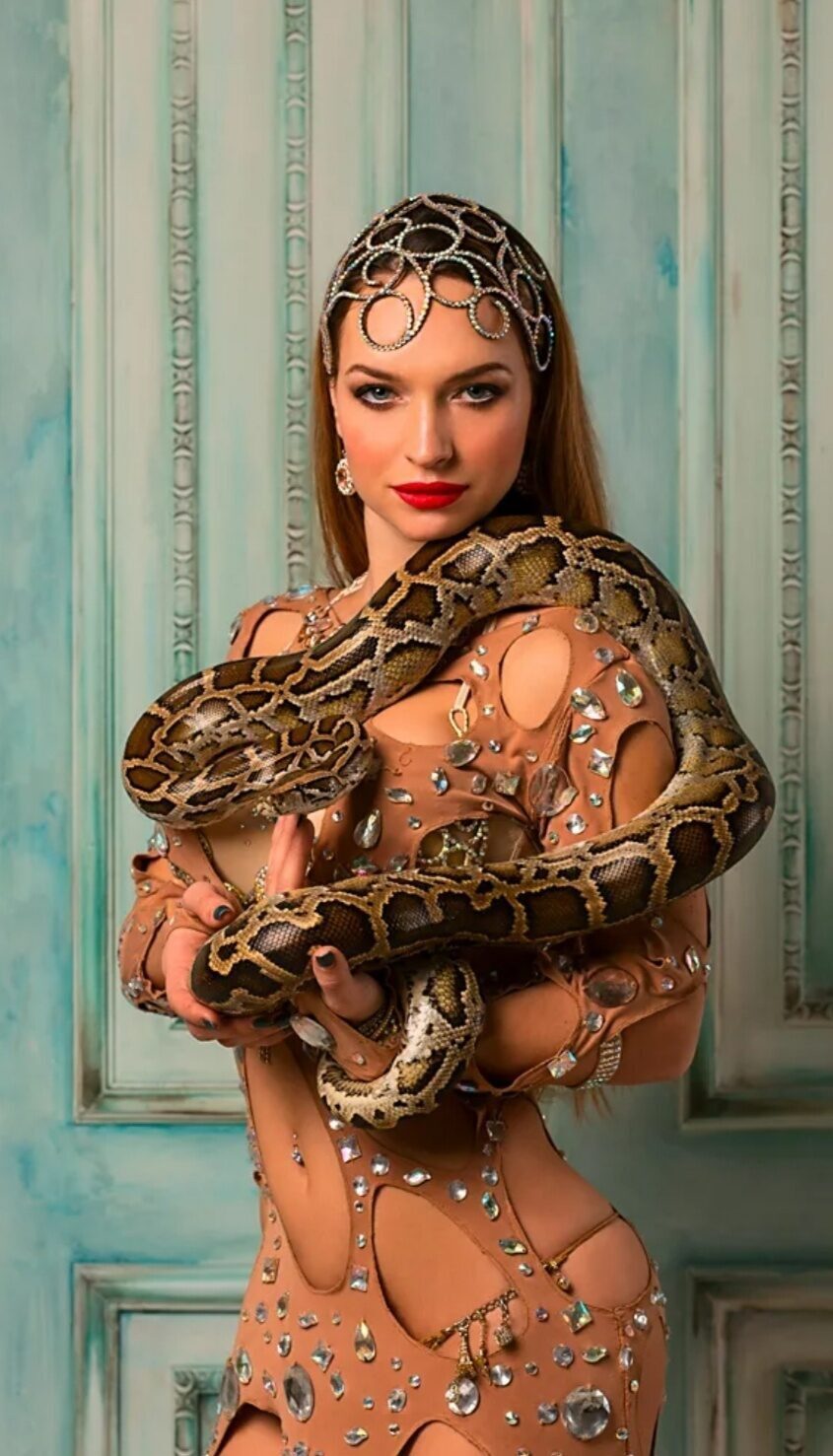 Фотосессия со змеями